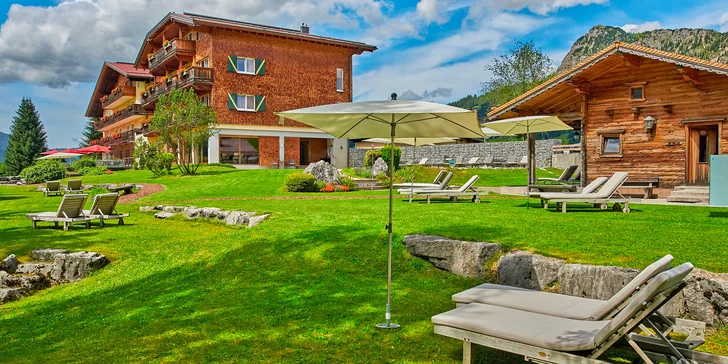Tirolské Alpy: hotel pri lanovke, wellness, vynikajúca polpenzia a zľavová Tannheimertal Card