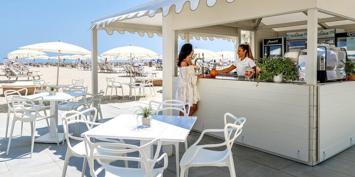Letná dovolenka v talianskom Rimini: 4* hotel 250 m od pláže, raňajky alebo polpenzia
