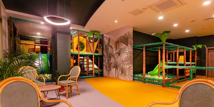 Perfektná dovolenka pre rodiny s deťmi: hotel 100 m od pláže, bazén, sauna aj animácie
