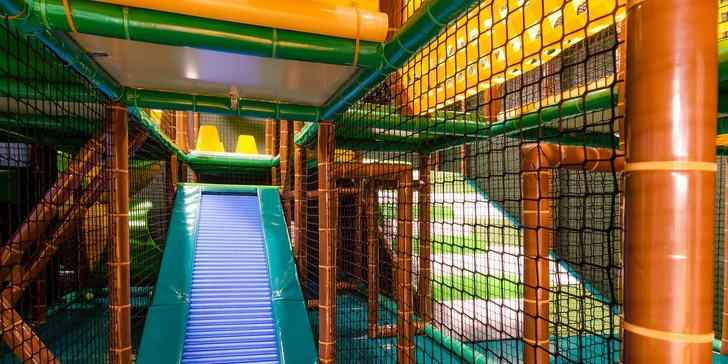 Perfektná dovolenka pre rodiny s deťmi: hotel 100 m od pláže, bazén, sauna aj animácie