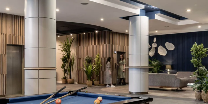 Perfektná dovolenka pre rodiny s deťmi: hotel 100 m od pláže, bazén, sauna aj animácie