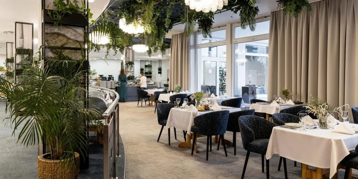 Perfektná dovolenka pre rodinky s deťmi: hotel len 100 m od pláže, bazén, sauna aj animačný program