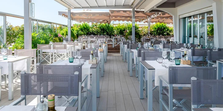 Luxus v Taliansku: mesto Cervia, luxusný 5* pobyt priamo pri piesočnatej pláži, raňajky, variant s 1 obedom