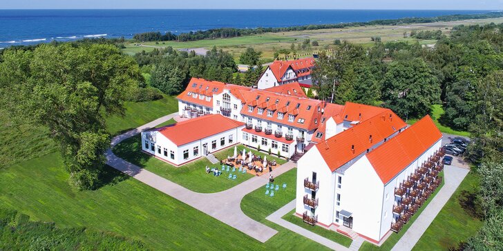 Dovolenka pri Baltskom mori: hotel pri ekoparku, neobmedzený wellness a polpenzia s live cooking a pizzou