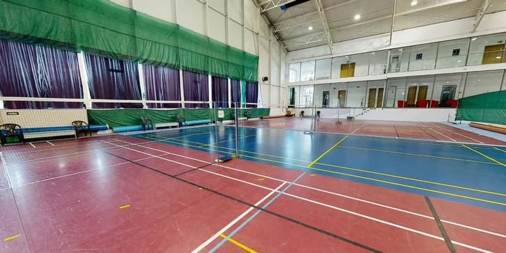 Poď si zahrať bedminton alebo tenis do ŠPORT Malinovo