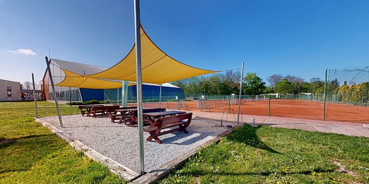 Denný letný športový tábor zameraný na florbal, tenis, futbal a i.
