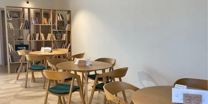 Dámsky strih alebo vyrovnanie vlasov pomocou brazílskeho keratínu v Zen House of Beauty