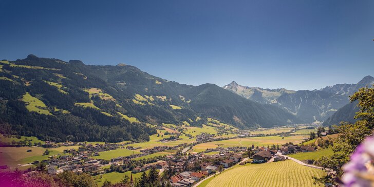 4* pobyt v horskom hoteli v Tirolsku: Hippach so saunami, bazénmi, polpenziou a kartou zliav