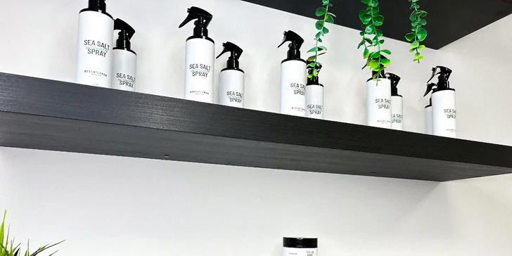 Barberské služby v SPŌT Barbershop: Pánsky strih s úpravou brady i bez alebo VIP combo s masážou hlavy