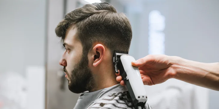 Barberské služby v SPŌT Barbershop: Pánsky strih s úpravou brady i bez alebo VIP combo s masážou hlavy