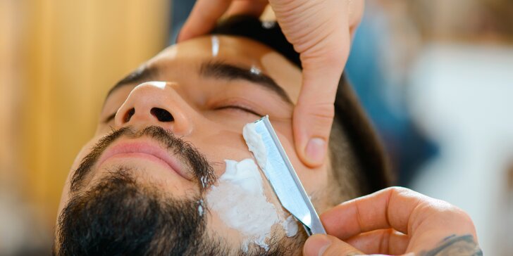Barberské služby v SPŌT Barbershop: Pánsky strih s úpravou brady i bez alebo VIP combo s masážou hlavy
