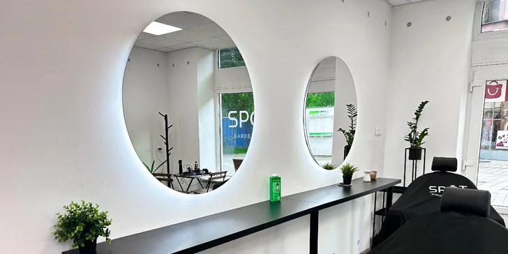 Barberské služby v SPŌT Barbershop: Pánsky strih s úpravou brady i bez alebo VIP combo s masážou hlavy