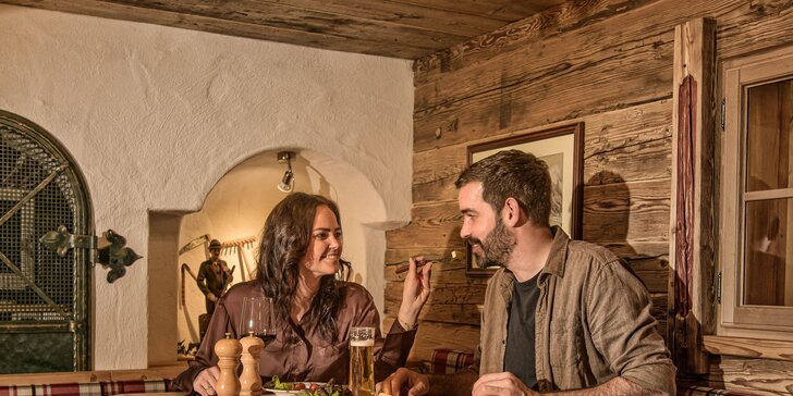 Údolie Gastein: hotel v 1000 m n. m., bohato vybavený wellness, polpenzia a požičanie bicyklov