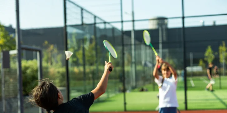 Poď si zahrať bedminton alebo tenis do ŠPORT Malinovo