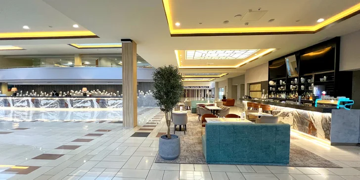 Wellness pobyt pri Balatone s polpenziou v Hoteli Azúr****
