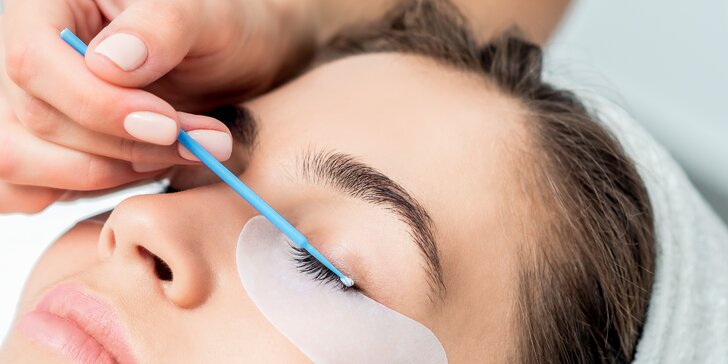 Laminácia obočia a lash lift alebo letná regeneračná kúra Mando 40