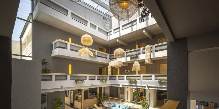 Dovolenka na ostrove Krk: hotel pri pláži a aquaparku, neobmedzene bazén, vírivka aj zábavné atrakcie