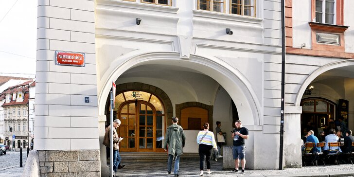 Vstup na unikátnu multimediálnu výstavu minútových filmov One-Minute Film Museum v Prahe s možnosťou natočenia vlastného filmu