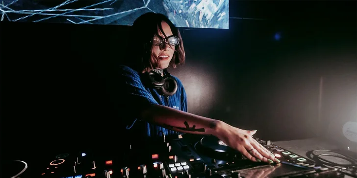 Danube Beats: Zažite vo dvojici jedinečnú party plavbu po Dunaji s talentovanými slovenskými DJ-mi!