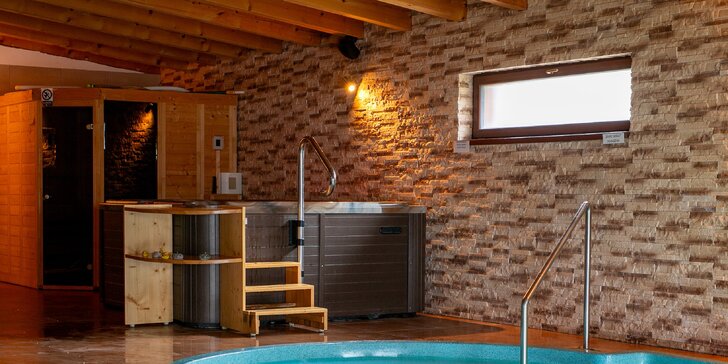 Privátny wellness pre dvoch v samotnom srdci Slovenska - sauna, vírivka aj bazén