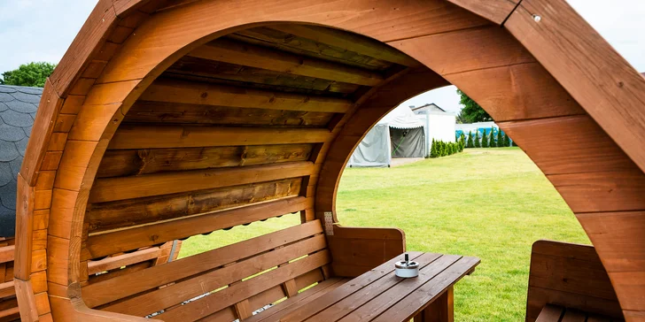Pobyt plný zábavy v útulnom vybavenom domčeku pre 2 až 6 osôb s wellness, na skok Energylandia i Fantazja Resort