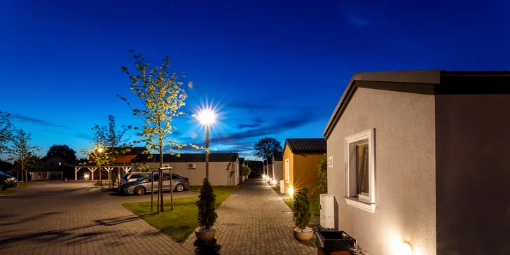 Pobyt plný zábavy v útulnom vybavenom domčeku pre 2 až 6 osôb s wellness, na skok Energylandia i Fantazja Resort