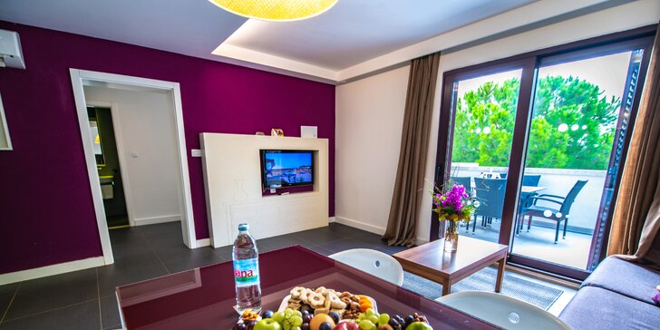 4* apartmánový rezort v letovisku Pula: ubytovanie až pre 4 osoby, 200 m od pláže, s bazénmi a toboganom