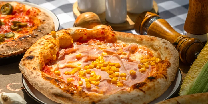 Pizza podľa vášho výberu v reštaurácii Podkova