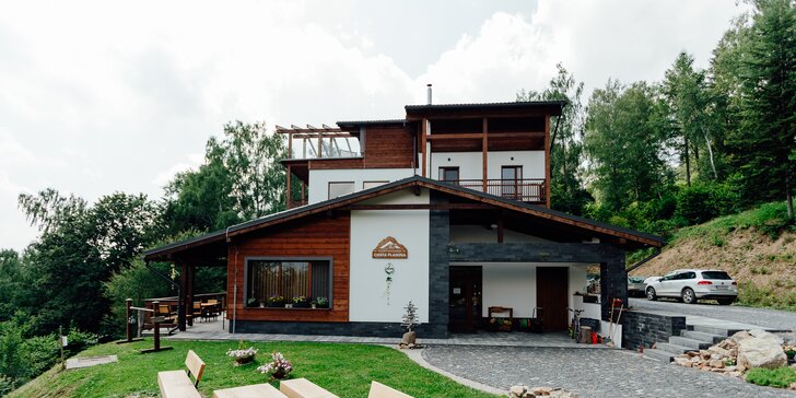 Pobyt v chate Planina a apartmánových domčekoch v Národnom parku Muránska planina s raňajkami aj wellness