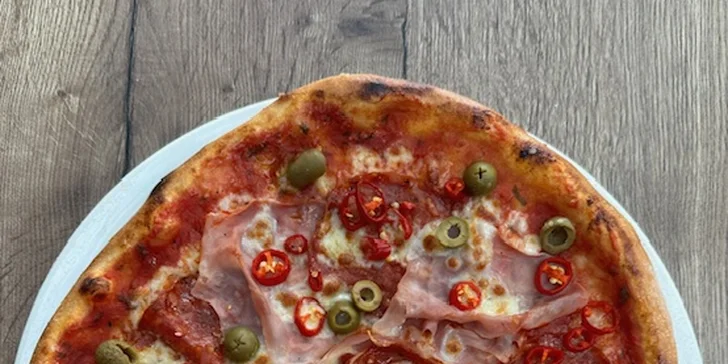 Chrumkavá pizza podľa vlastného výberu, na výber až z 11 druhov!