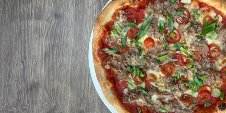 Chrumkavá pizza podľa vlastného výberu, na výber až z 11 druhov!