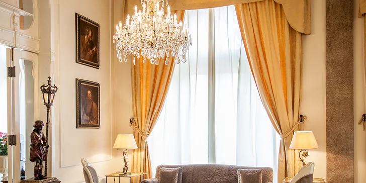 5* Grand Hotel Rimini: poloha hneď pri pláži, bazén, talianske raňajky a úžasná atmosféra