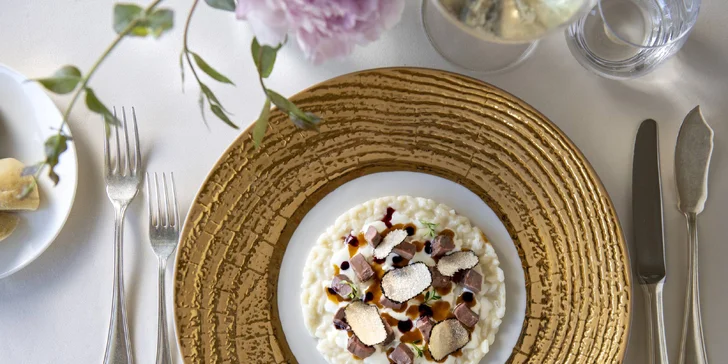 5* Grand Hotel Rimini: poloha hneď pri pláži, bazén, talianske raňajky a úžasná atmosféra