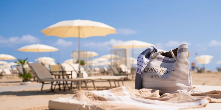 5* Grand Hotel Rimini: poloha hneď pri pláži, bazén, talianske raňajky a úžasná atmosféra