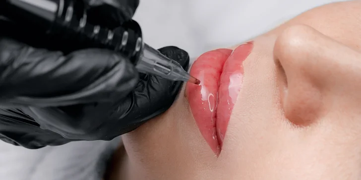 Permanentný make-up: Dolná očná linka, microblading obočia či akvarelové pery