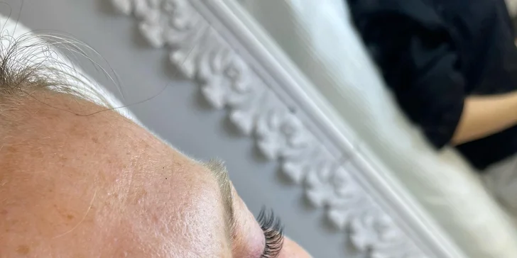 Lash lifting rias, 3D mihalnice alebo laminácia či úprava obočia