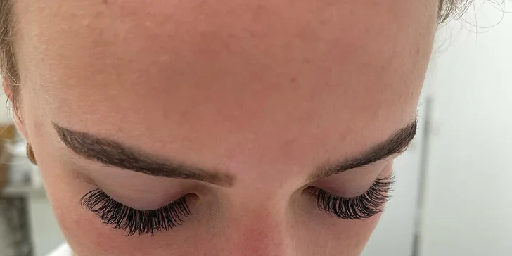 Lash lifting rias, 3D mihalnice alebo laminácia či úprava obočia