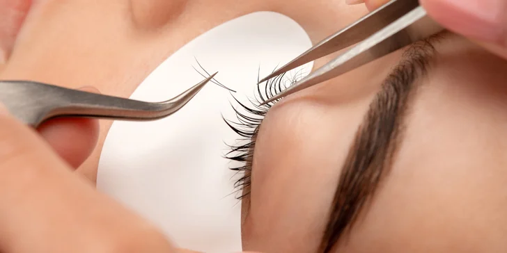 Lash lifting rias, 3D mihalnice alebo laminácia či úprava obočia