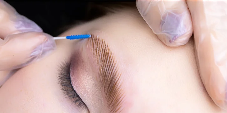 Lash lifting rias, 3D mihalnice alebo laminácia či úprava obočia