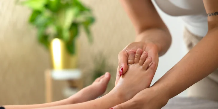 Relax a regenerácia pre tvár aj telo: Kráľovský peeling tváre, maderoterapia, masáž i výhodné balíčky