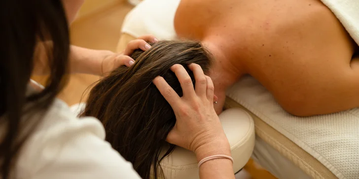 Antistress masáže, medová detoxikačná masáž alebo ayurvédska masáž hlavy