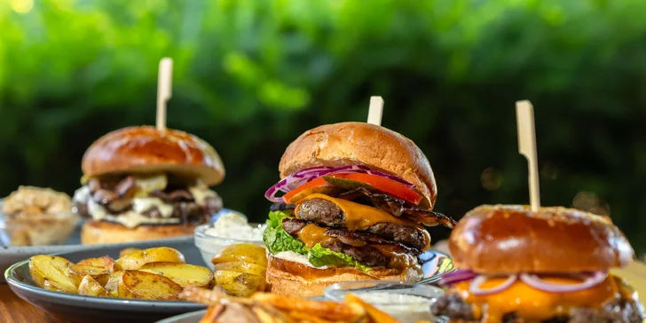 Kuracia quesadilla alebo burger menu podľa vlastného výberu
