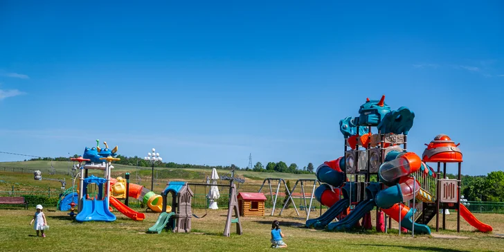Rodinný pobyt pri Mazurských jazerách: hotel s aquaparkom aj plnou penziou