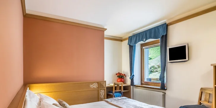 Lyžovanie aj wellness v talianskych Alpách: hotel v obci Ravascletto, raňajky či polpenzia aj 28 km zjazdoviek