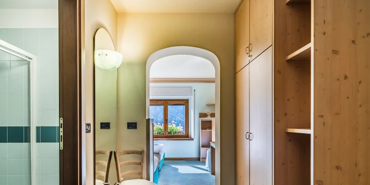 Lyžovanie aj wellness v talianskych Alpách: hotel v obci Ravascletto, raňajky či polpenzia aj 28 km zjazdoviek