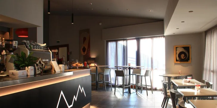 Zimná sezóna v talianskych Alpách: hotel pár minút od zjazdovky, polpenzia aj program pre deti