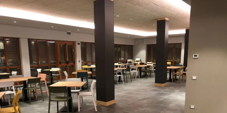Zimná sezóna v talianskych Alpách: hotel pár minút od zjazdovky, polpenzia aj program pre deti