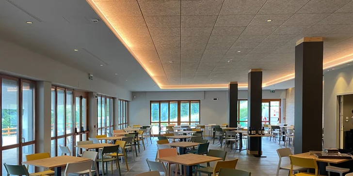 Zimná sezóna v talianskych Alpách: hotel pár minút od zjazdovky, polpenzia aj program pre deti