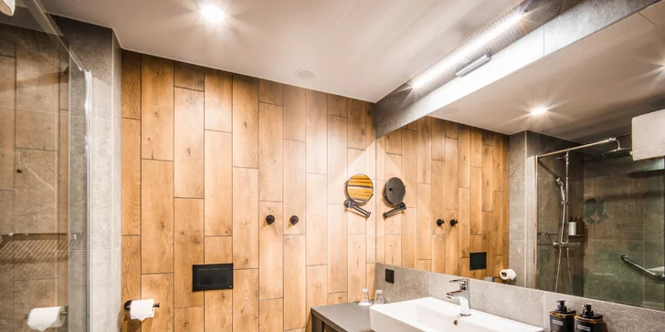 Moderný hotel v Sklárskej Porube v poľských Krkonošiach: neobmedzený wellness a polpenzia