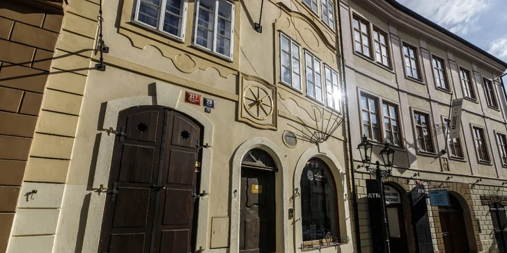 Pobyt priamo pod Pražským hradom: luxusná izba, raňajky formou teplého i studeného bufetu